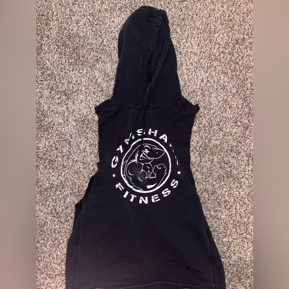 L Black Gymshark Sleeveless Hoodie